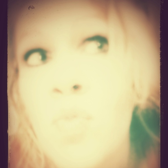 Meet your Posher, Crys' - Picture 8 of 8